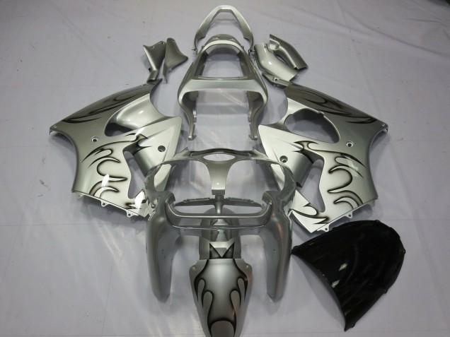 Carenados Moto Kawasaki ZX6R 2000-2002 - Plata Negro Llama