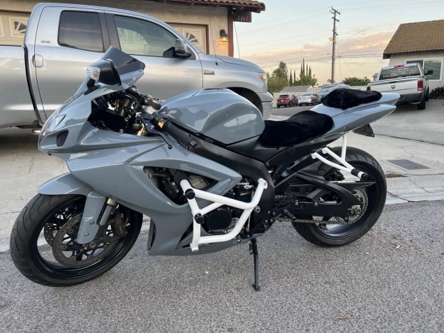 Kits Carenados Moto Suzuki GSXR 600 / GSXR 750 2006-2007 - Nardo Gris