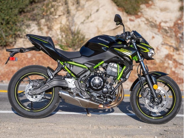 Carenado Moto Kawasaki Ninja Z650 2020-2023 - Negro Amarillo