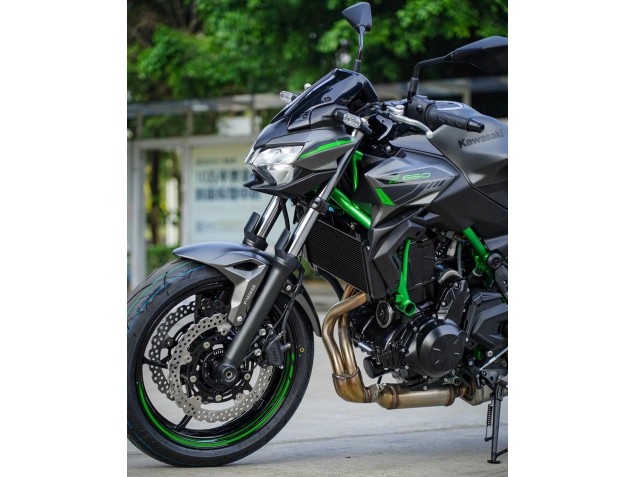 Carenado Moto Kawasaki Ninja Z650 2020-2023 - Negro Verde