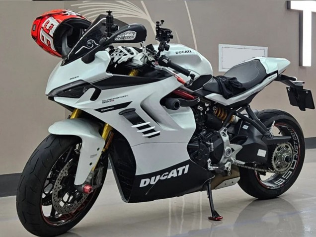 Carenado Moto Ducati 2021-2024 Ducati Supersport 950/950S 2021-2024 - Blanco Negro