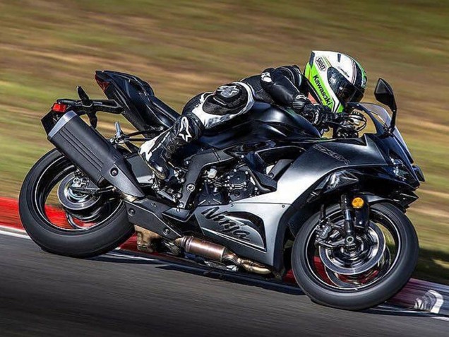 Carenados Moto Kawasaki ZX6R 2023-2025 - Negro Mate