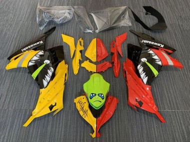 Carenado Moto Kawasaki EX300 2013-2024 - Amarillo Rojo Verde Tiburón