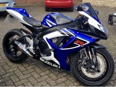 Carenado Moto Suzuki GSXR 750 2006-2007 - Blanco Azul Negro Raya
